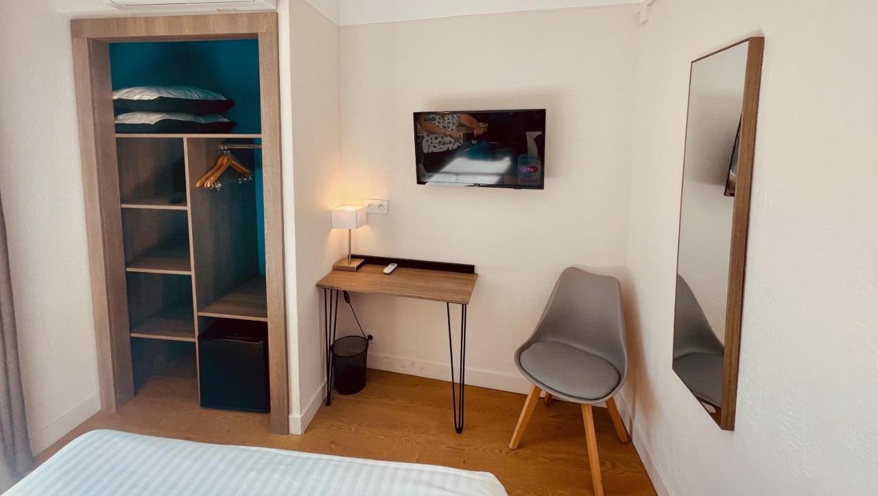 Hotel Courbet Juan-les-Pins Esterno foto