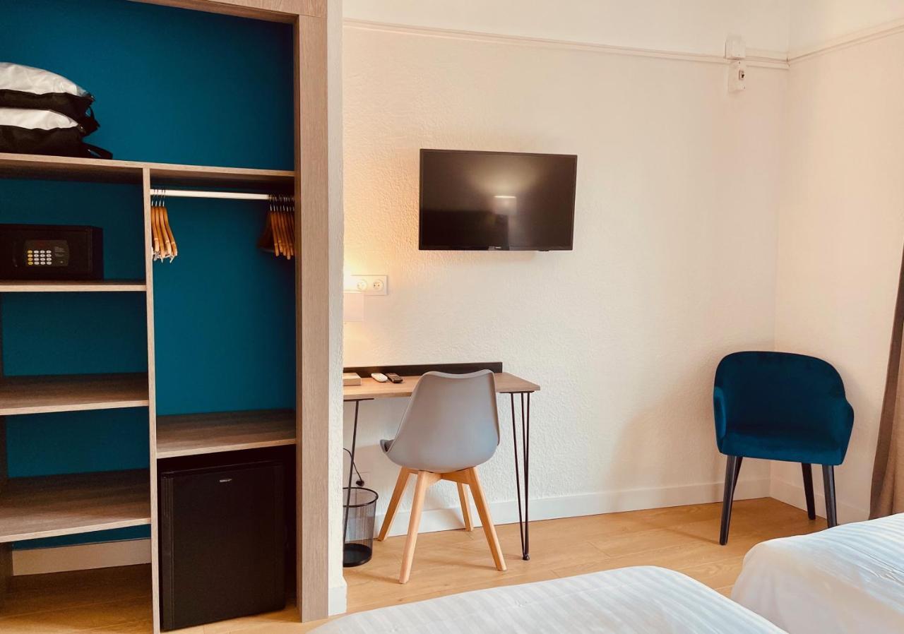 Hotel Courbet Juan-les-Pins Esterno foto