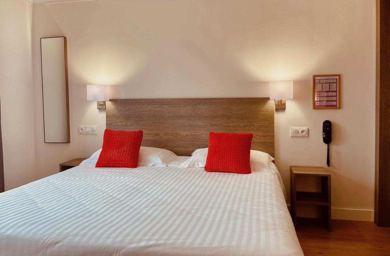Hotel Courbet Juan-les-Pins Esterno foto