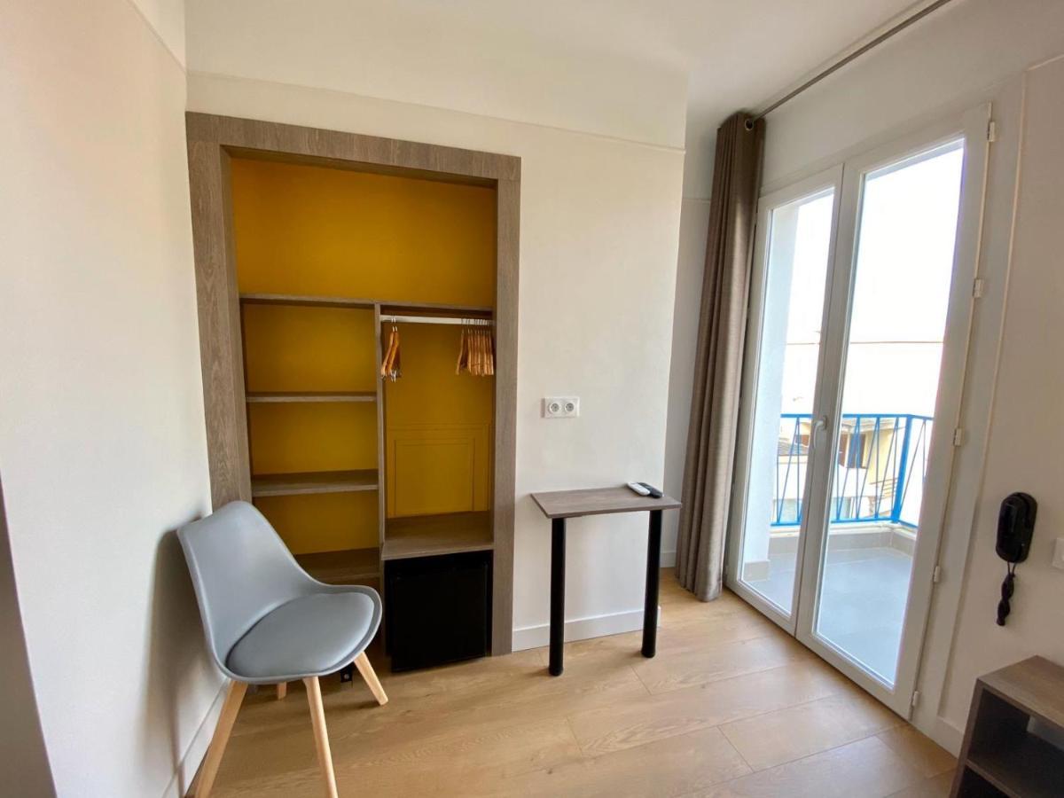 Hotel Courbet Juan-les-Pins Esterno foto